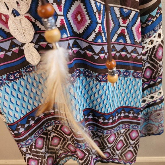 Umgee‎ Women's V-Neck Crochet Trim Paisley Stripe Tassel Popover Boho Size Large - Picture 12 of 12